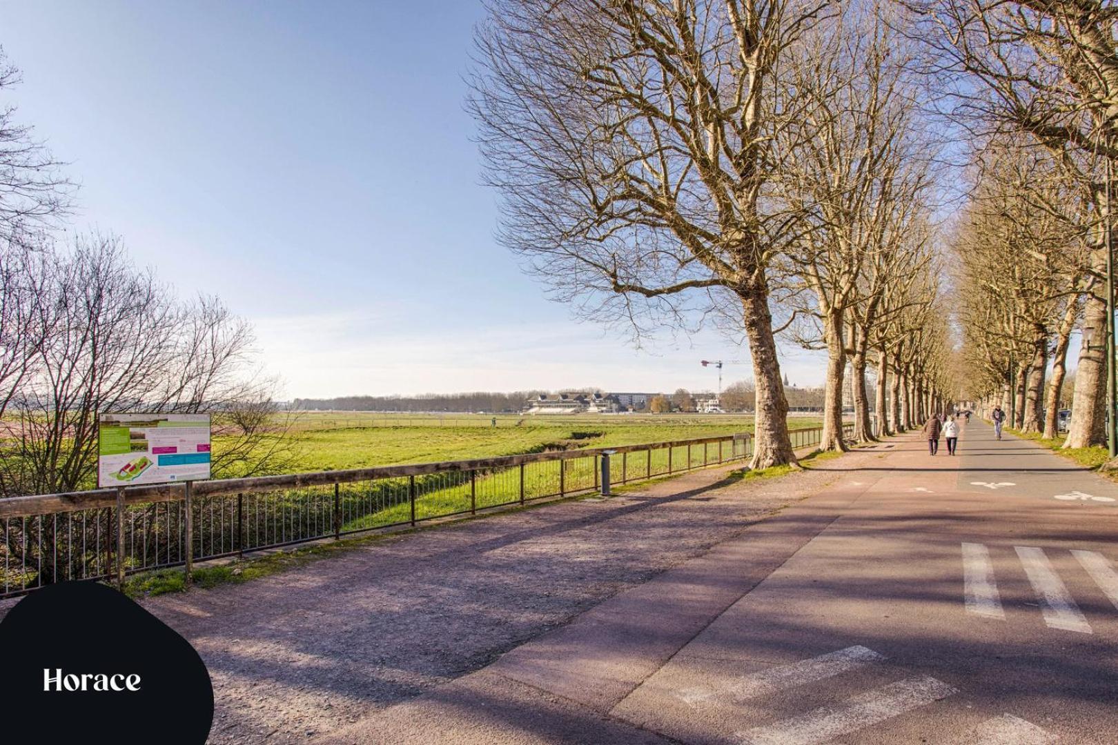 Le City - Parking And Comfort In The City Centre Caen Bagian luar foto