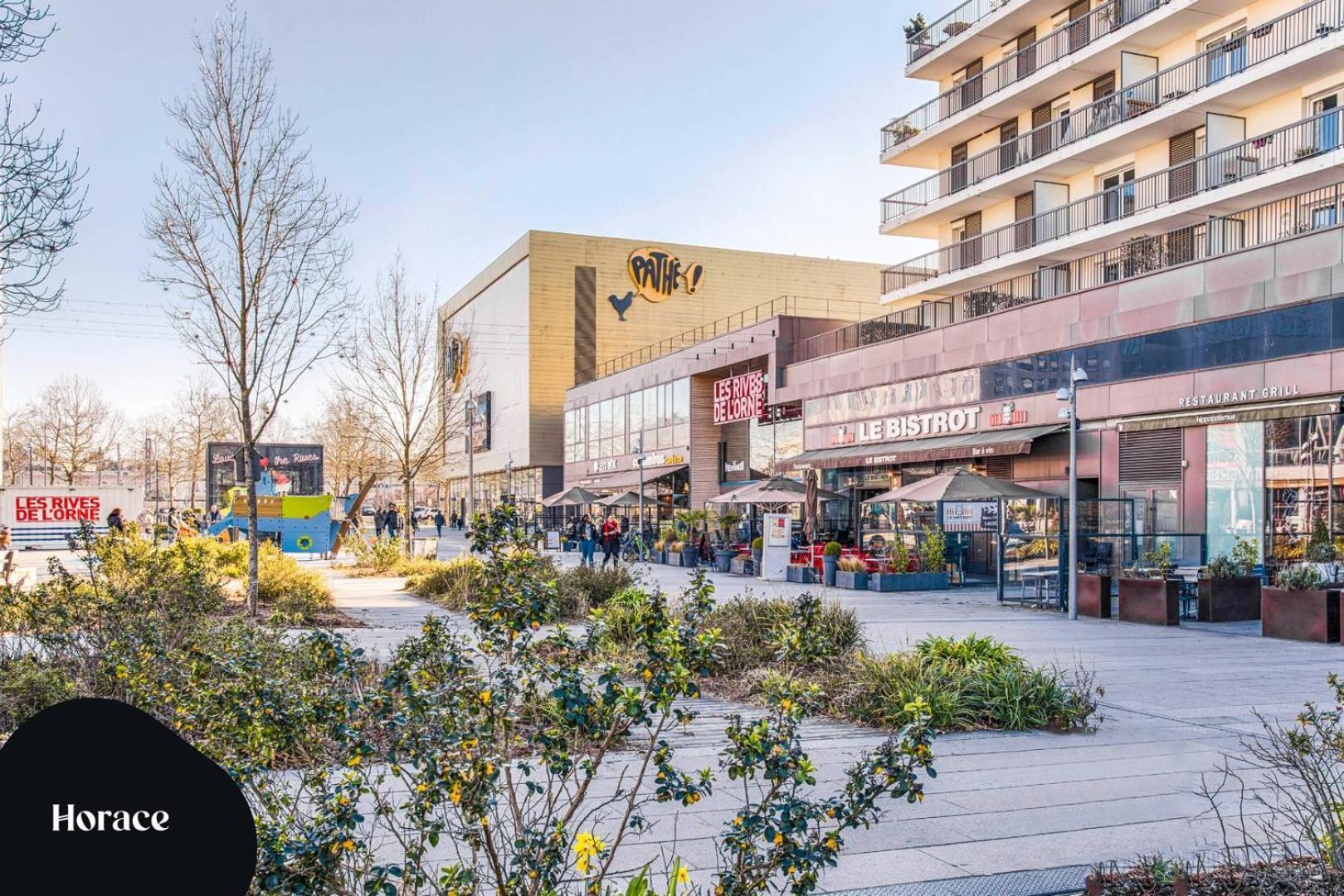 Le City - Parking And Comfort In The City Centre Caen Bagian luar foto